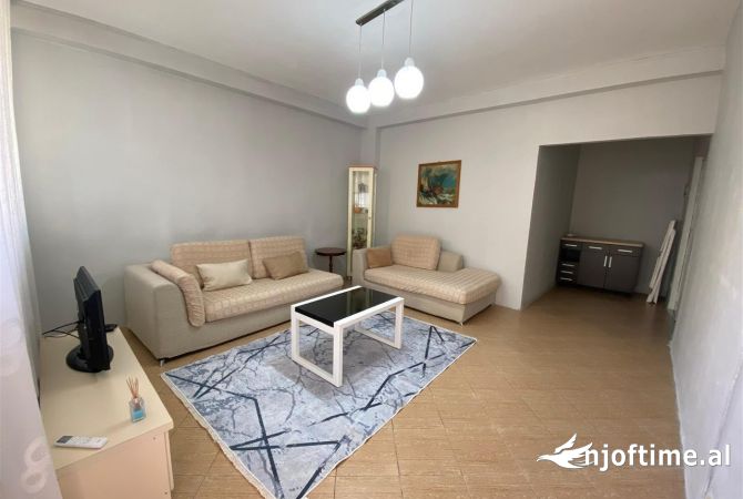 Shtepi me qera 2+1 ne Tirane - 500 Euro