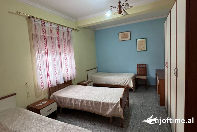 Shtepi me qera Apartament ne Tirane, 2+1, Mobilimi E mobiluar, Pagesa 45,000  Leke.