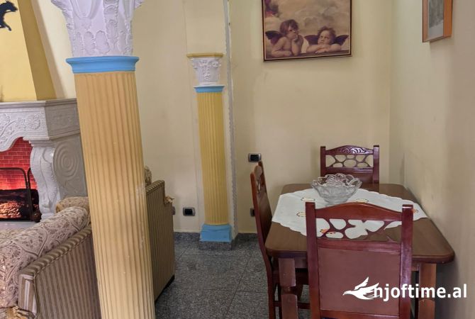 Shtepi me qera 2+1 ne Tirane - 45,000 Leke