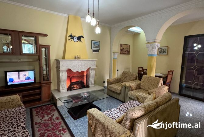Shtepi me qera 2+1 ne Tirane - 45,000 Leke