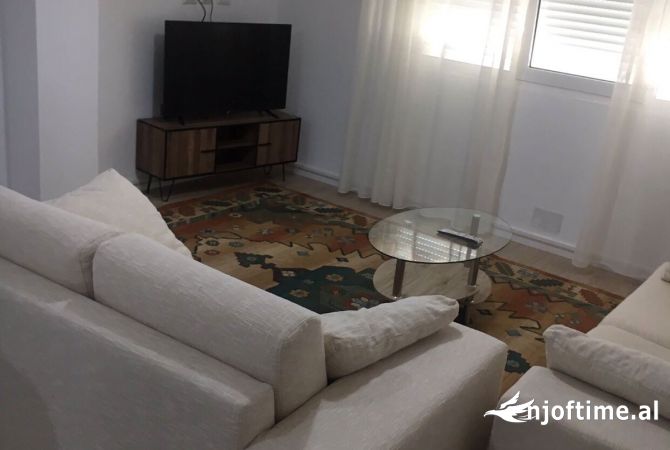 Shtepi me qera 1+1 ne Tirane - 500 Euro
