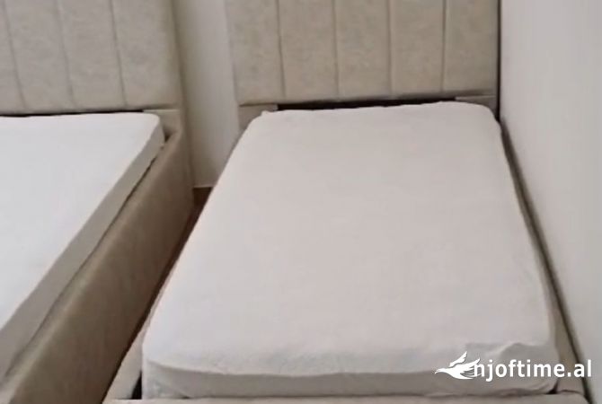 Shtepi me qera Apartament ne Tirane, Garsoniere, Mobilimi E mobiluar, Pagesa 45,000  Leke.