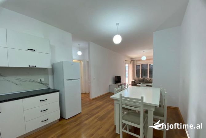 Shtepi me qera 2+1 ne Tirane - 600 Euro