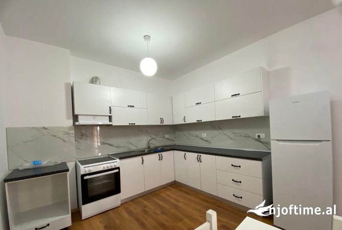 Shtepi me qera 2+1 ne Tirane - 600 Euro