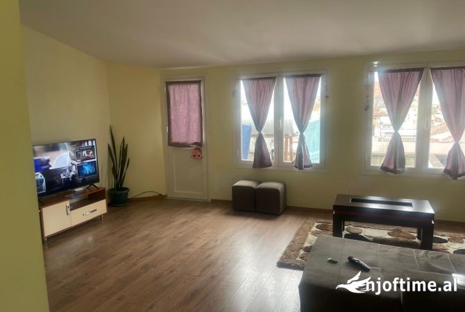 Shtepi me qera 2+1 ne Tirane - 45,000 Leke
