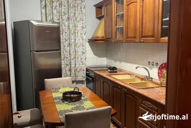 Shtepi me qera 2+1 ne Tirane - 500 Euro