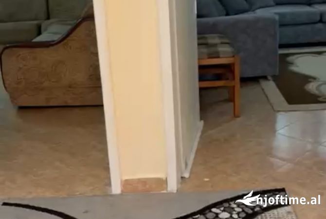 Shtepi me qera Shtepi Private ne Tirane, 1+1, Mobilimi E mobiluar, Pagesa 30,000  Leke.