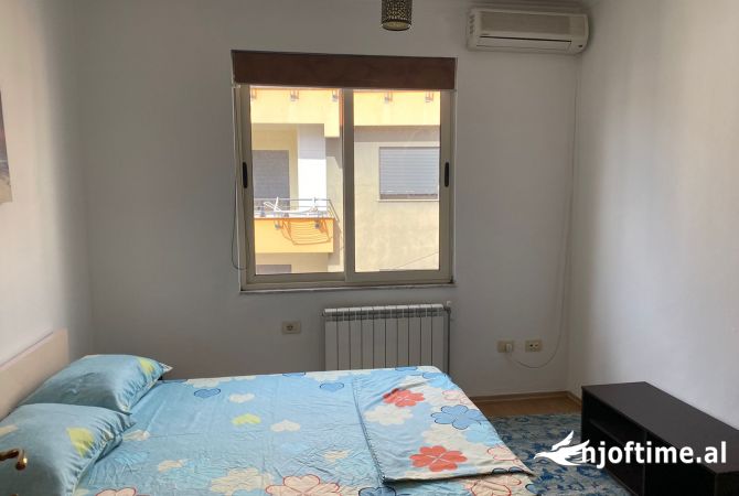 Shtepi me qera 2+1 ne Tirane - 600 Euro