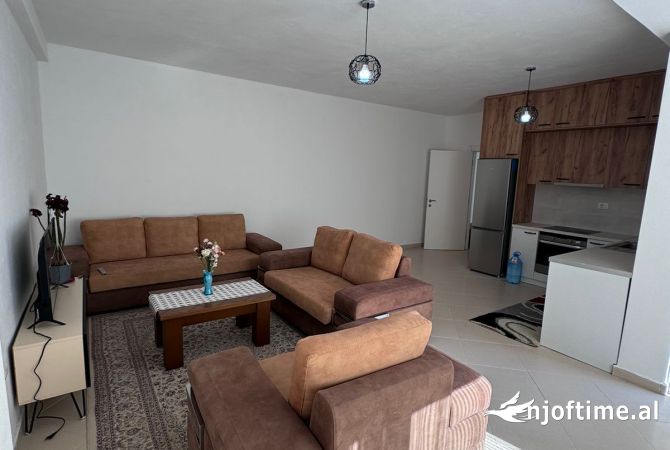 Casa in affitto 2+1 a Tirana - 35,000 Leke
