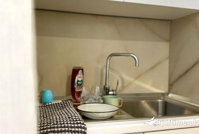 Shtepi me qera Apartament ne Tirane, 1+1, Mobilimi E mobiluar, Pagesa 62,000  Leke.