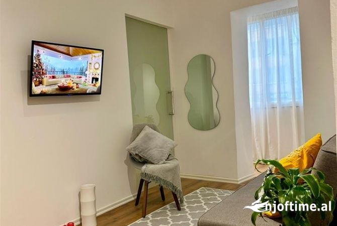 Shtepi me qera 1+1 ne Tirane - 62,000 Leke