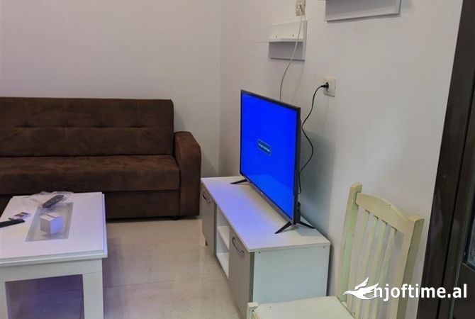 Shtepi me qera 1+1 ne Tirane - 35,000 Leke