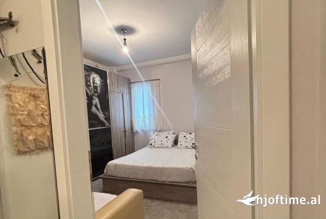 Shtepi me qera Apartament ne Tirane, 1+1, Mobilimi E mobiluar, Pagesa 600  Euro.