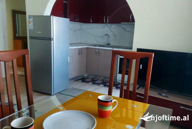 Shtepi me qera Apartament ne Tirane, 1+1, Mobilimi E mobiluar, Pagesa 45,000  Leke.