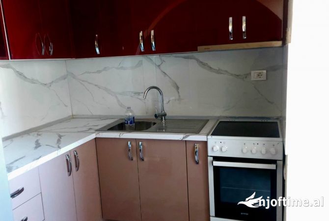 Shtepi me qera Apartament ne Tirane, 1+1, Mobilimi E mobiluar, Pagesa 45,000  Leke.