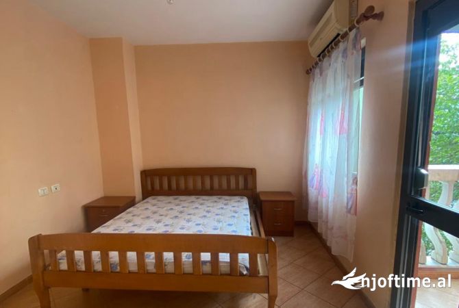 Shtepi me qera Apartament ne Tirane, 2+1, Mobilimi E mobiluar, Pagesa 35,000  Leke.