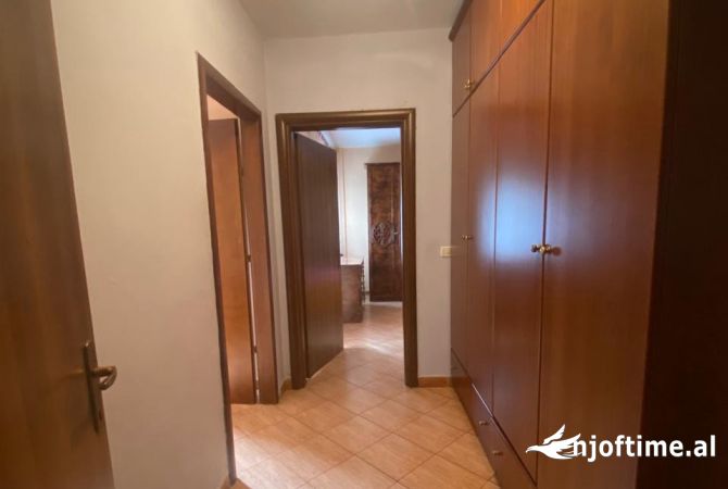 Casa in affitto 2+1 a Tirana - 35,000 Leke