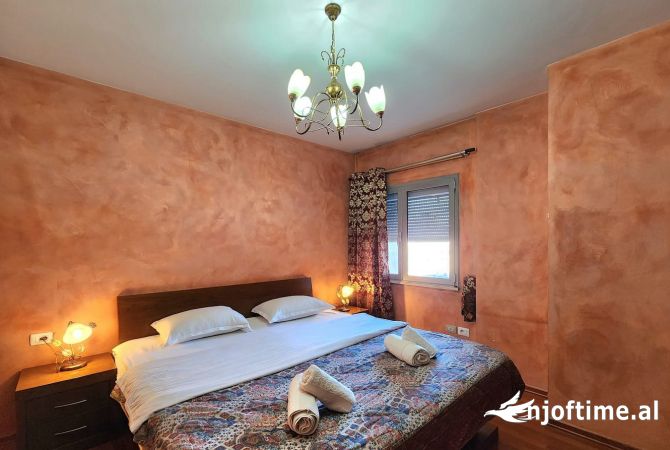 Shtepi me qera Apartament ne Tirane, 1+1, Mobilimi E mobiluar, Pagesa 520  Euro.