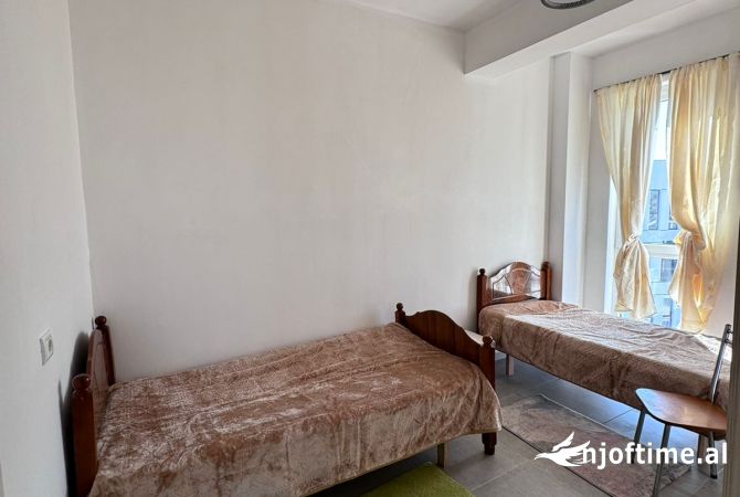 Shtepi me qera Apartament ne Tirane, 2+1, Mobilimi E mobiluar, Pagesa 45,000  Leke.