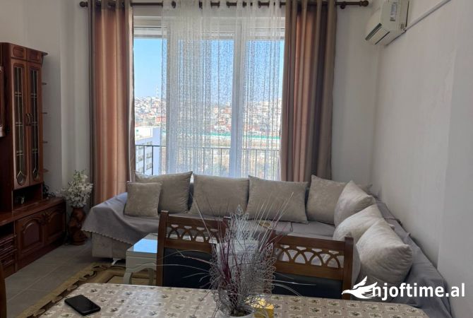 Shtepi me qera 2+1 ne Tirane - 45,000 Leke