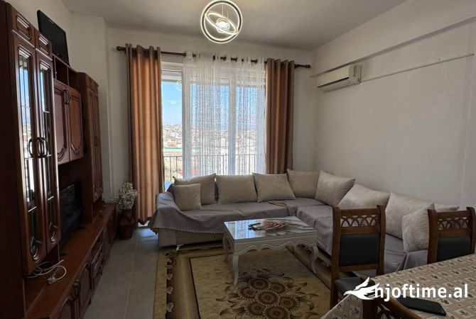 Shtepi me qera Apartament ne Tirane, 2+1, Mobilimi E mobiluar, Pagesa 45,000  Leke.