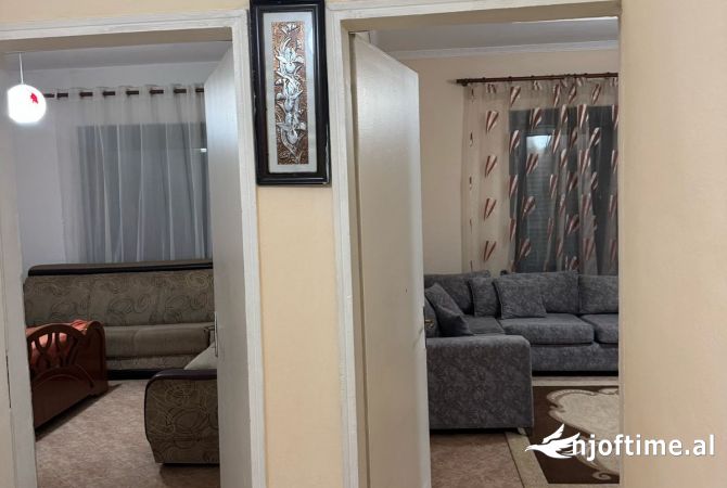 Shtepi me qera Apartament ne Tirane, 1+1, Mobilimi E mobiluar, Pagesa 30,000  Leke.