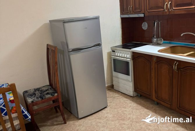 Shtepi me qera Apartament ne Tirane, 1+1, Mobilimi E mobiluar, Pagesa 30,000  Leke.