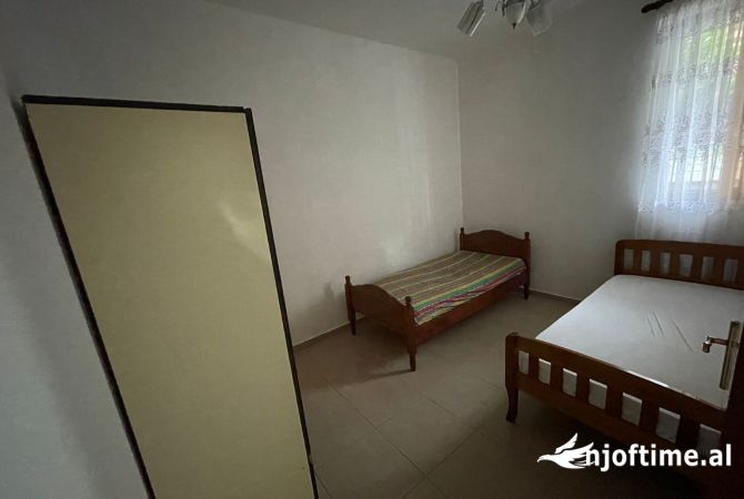 Shtepi me qera Apartament ne Tirane, 1+1, Mobilimi E mobiluar, Pagesa 30,000  Leke.