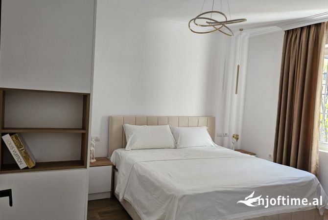 Shtepi me qera Apartament ne Tirane, 1+1, Mobilimi E mobiluar, Pagesa 60,000  Leke.