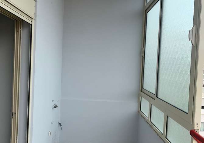 Shtepi me qera  ne Tirane, 1+1, Mobilimi E mobiluar, Pagesa 350  Euro.