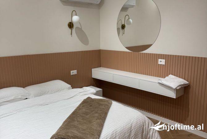 Shtepi me qera Apartament ne Tirane, 1+1, Mobilimi E mobiluar, Pagesa 450  Euro.