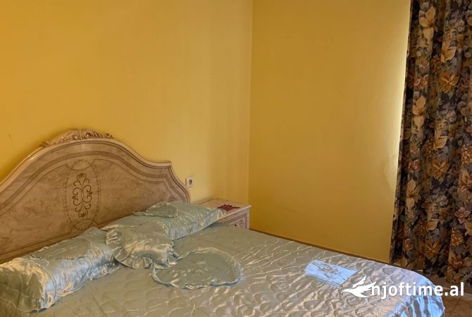 Shtepi me qera Apartament ne Tirane, 1+1, Mobilimi E mobiluar, Pagesa 40,000  Leke.