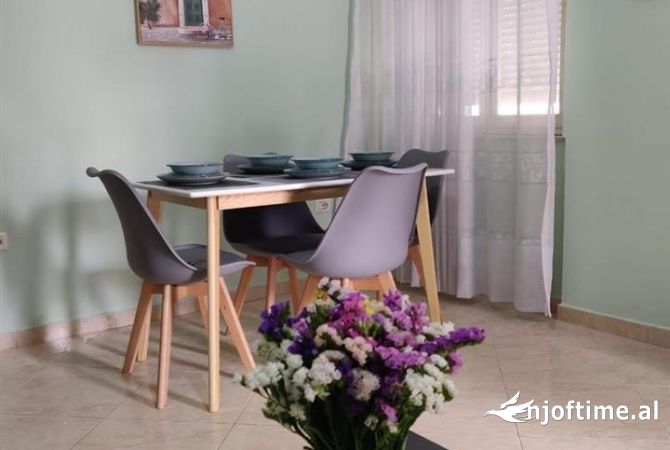 Shtepi me qera 1+1 ne Tirane - 50,000 Leke