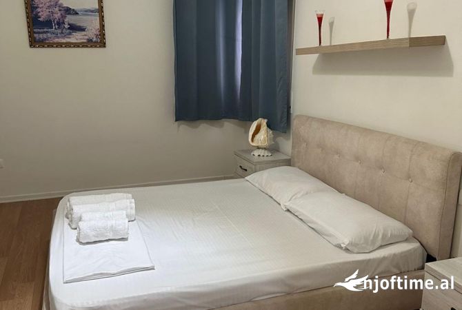 Shtepi me qera Apartament ne Tirane, 1+1, Mobilimi E mobiluar, Pagesa 50,000  Leke.