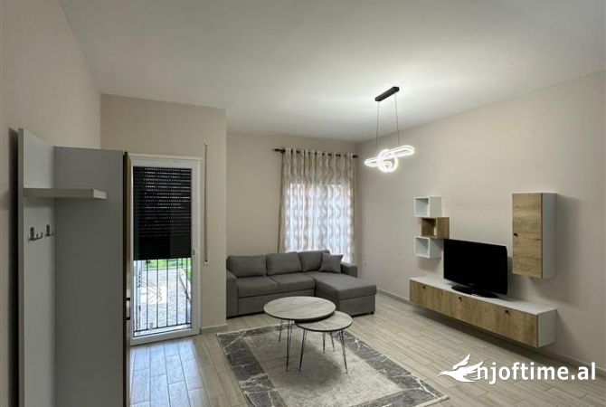 Shtepi me qera 1+1 ne Tirane - 45,000 Leke