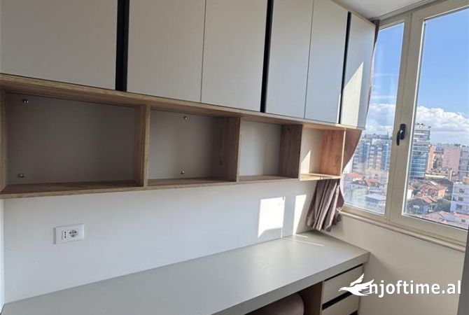 Shtepi me qera Apartament ne Tirane, 2+1, Mobilimi E mobiluar, Pagesa 65,000  Leke.