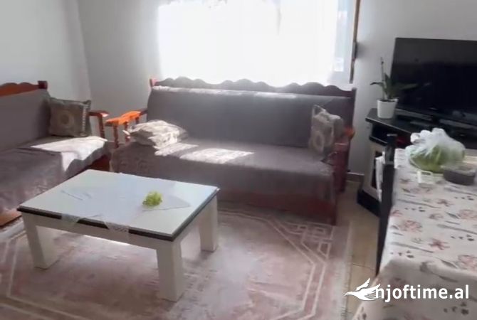 Shtepi me qera 1+1 ne Tirane - 38,000 Leke