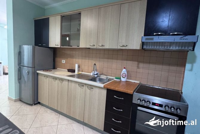 Shtepi me qera 1+1 ne Tirane - 50,000 Leke