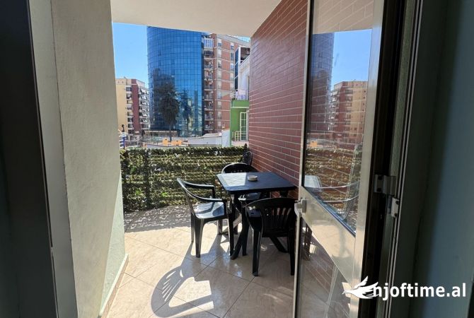 Shtepi me qera Apartament ne Tirane, 1+1, Mobilimi E mobiluar, Pagesa 50,000  Leke.