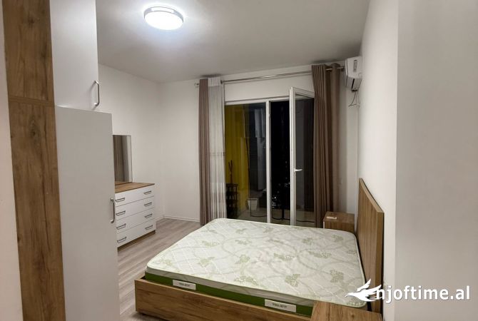 Shtepi me qera Apartament ne Tirane, 1+1, Mobilimi E mobiluar, Pagesa 43,000  Leke.
