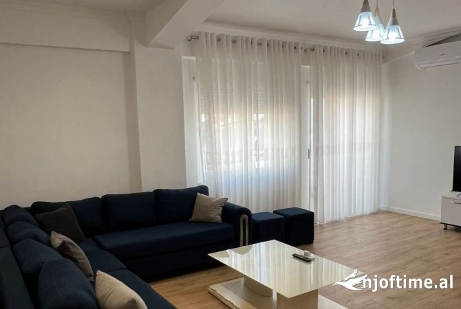 Shtepi me qera 1+1 ne Tirane - 400 Euro