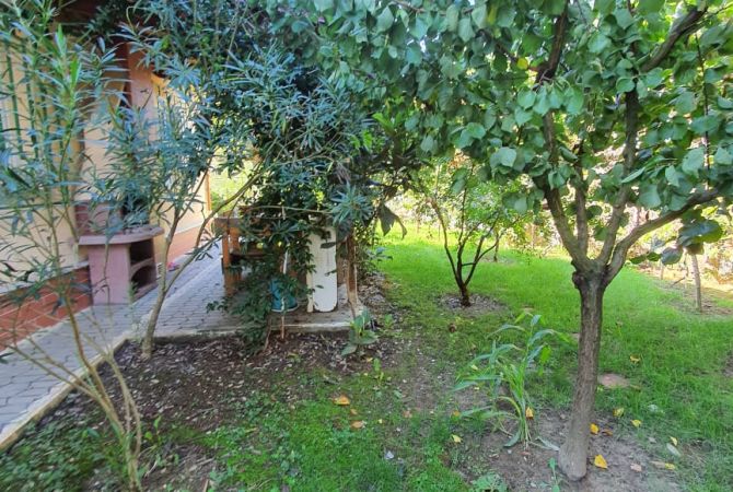 Shtepi ne shitje Vila Luksoze ne Tirane, 7+1, Mobilimi E mobiluar, Pagesa 350,000  Euro.