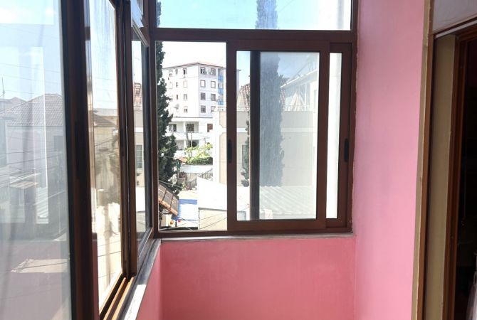 Shtepi me qera 2+1 ne Tirane - 390 Euro