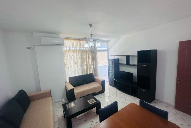 Shtepi me qera 1+1 ne Tirane - 400 Euro