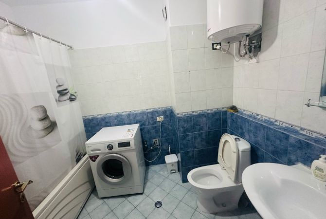 Shtepi me qera Apartament ne Tirane, 1+1, Mobilimi E mobiluar, Pagesa 400  Euro.