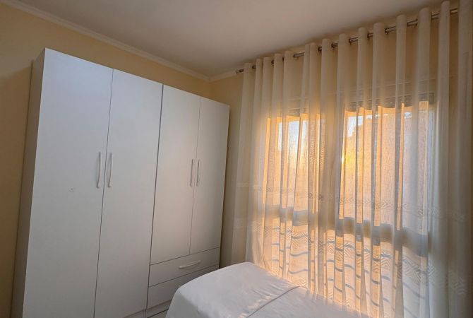 Shtepi me qera Apartament ne Tirane, 2+1, Mobilimi E mobiluar, Pagesa 750  Euro.