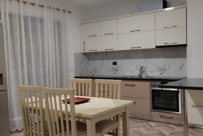 Shtepi me qera Apartament ne Tirane, 2+1, Mobilimi E mobiluar, Pagesa 500  Euro.