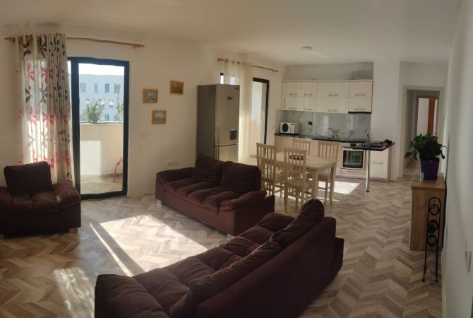 Shtepi me qera Apartament ne Tirane, 2+1, Mobilimi E mobiluar, Pagesa 500  Euro.