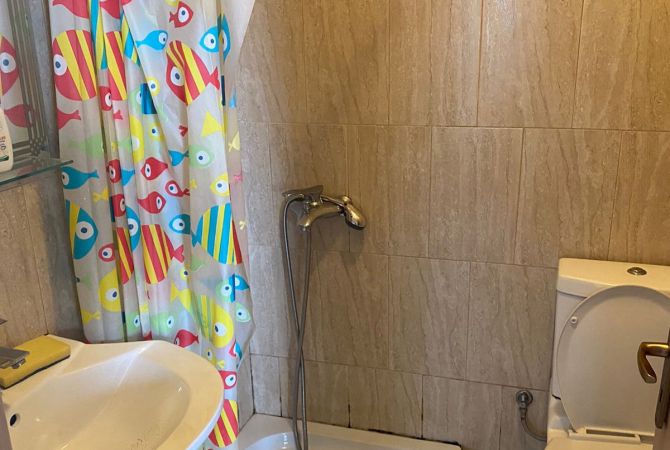 Shtepi me qera 2+1 ne Tirane - 48,000 Leke