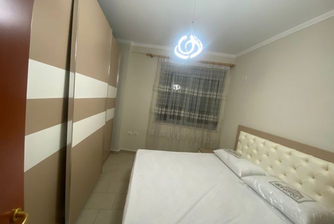 Shtepi me qera Apartament ne Tirane, 2+1, Mobilimi E mobiluar, Pagesa 400  Euro.
